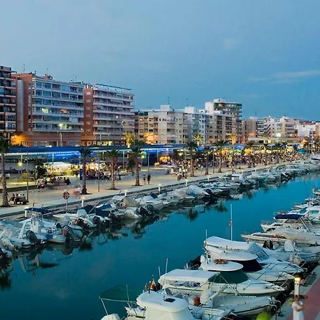 Acogedor Apartamento A Escasos Metros De La Playa Apartment *